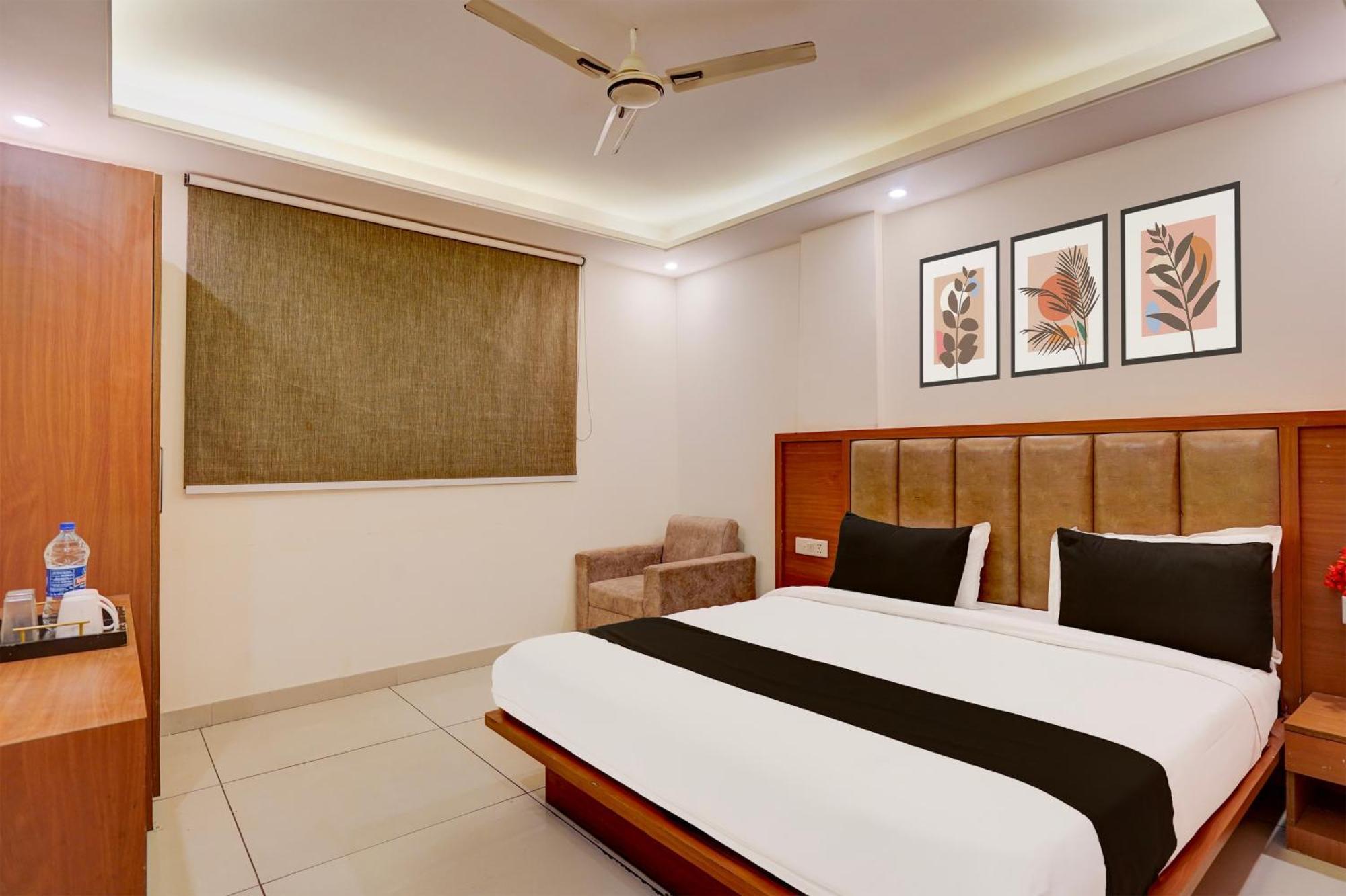 Super Townhouse Airport Road Delhi Hotell New Delhi Exteriör bild