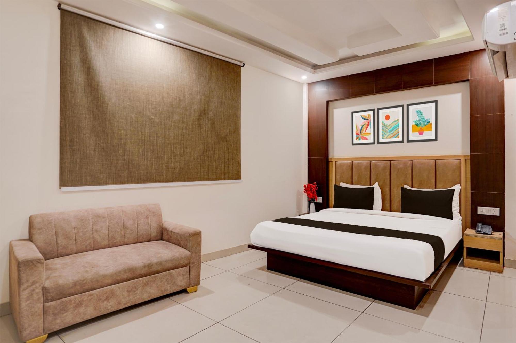 Super Townhouse Airport Road Delhi Hotell New Delhi Exteriör bild