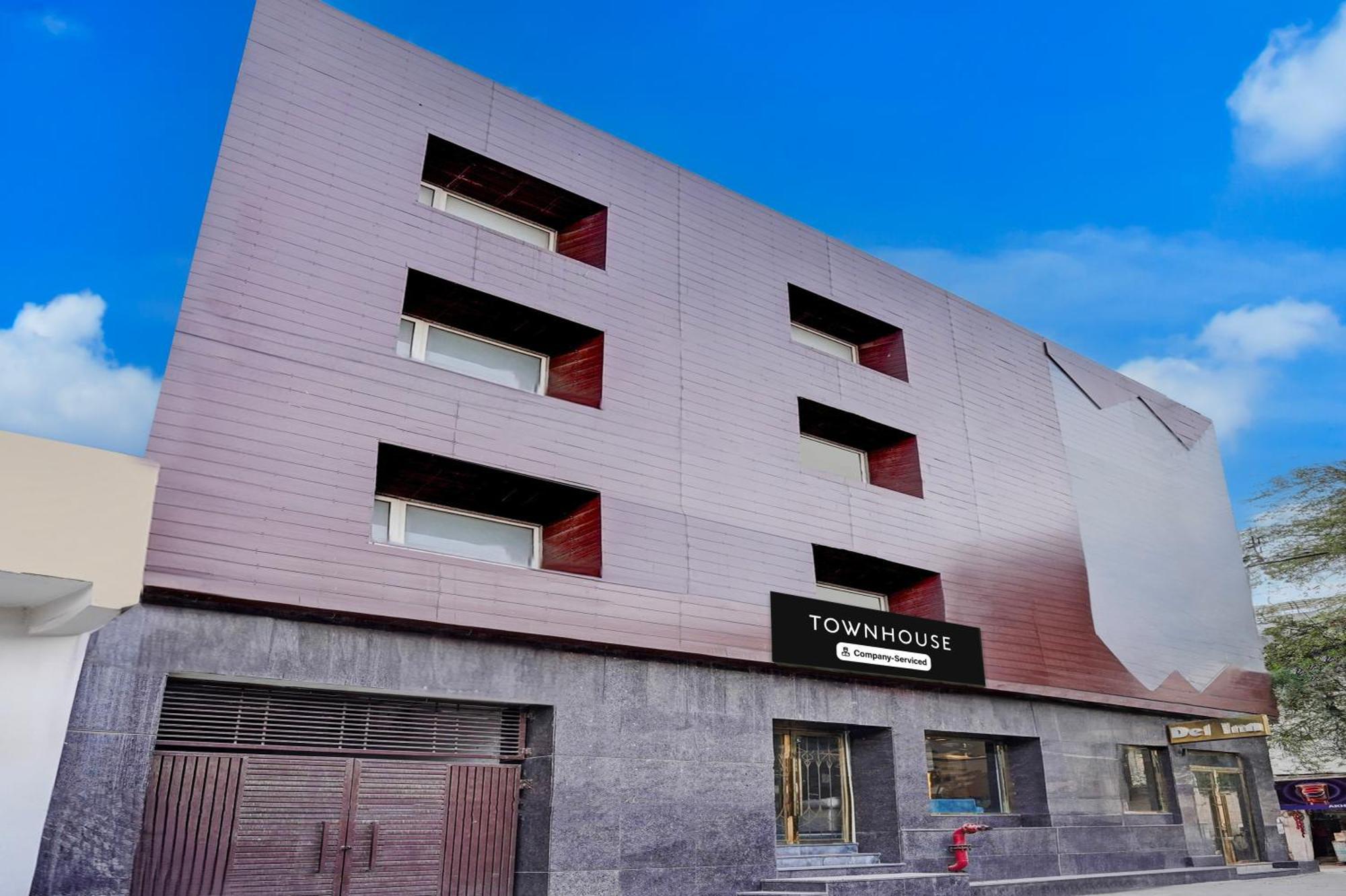 Super Townhouse Airport Road Delhi Hotell New Delhi Exteriör bild