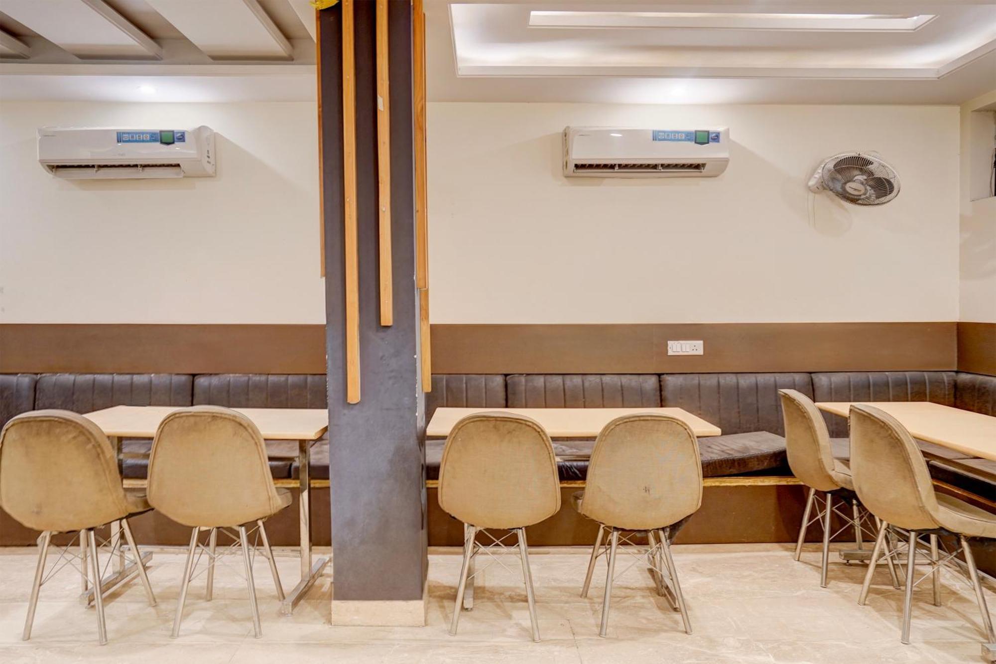 Super Townhouse Airport Road Delhi Hotell New Delhi Exteriör bild