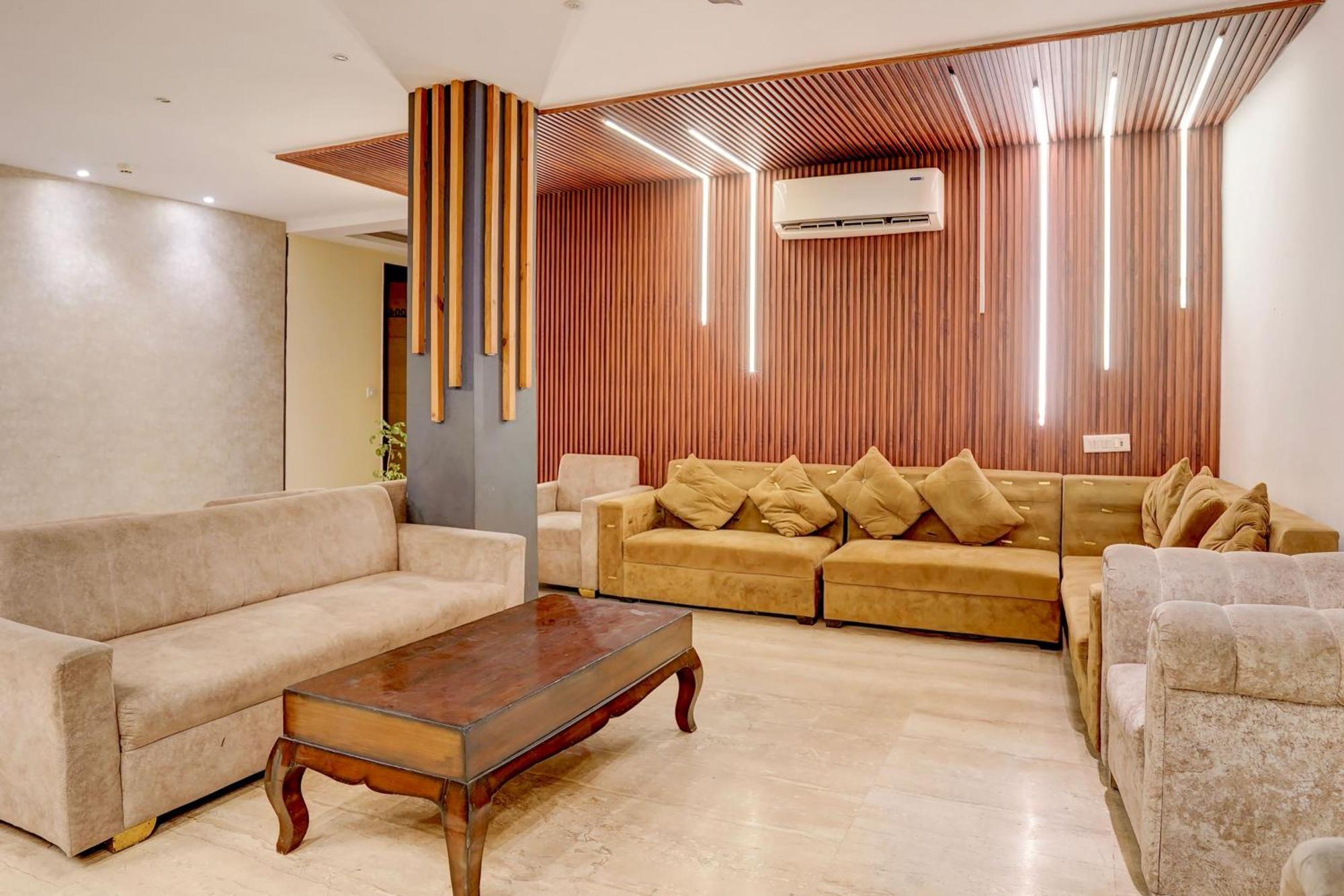 Super Townhouse Airport Road Delhi Hotell New Delhi Exteriör bild