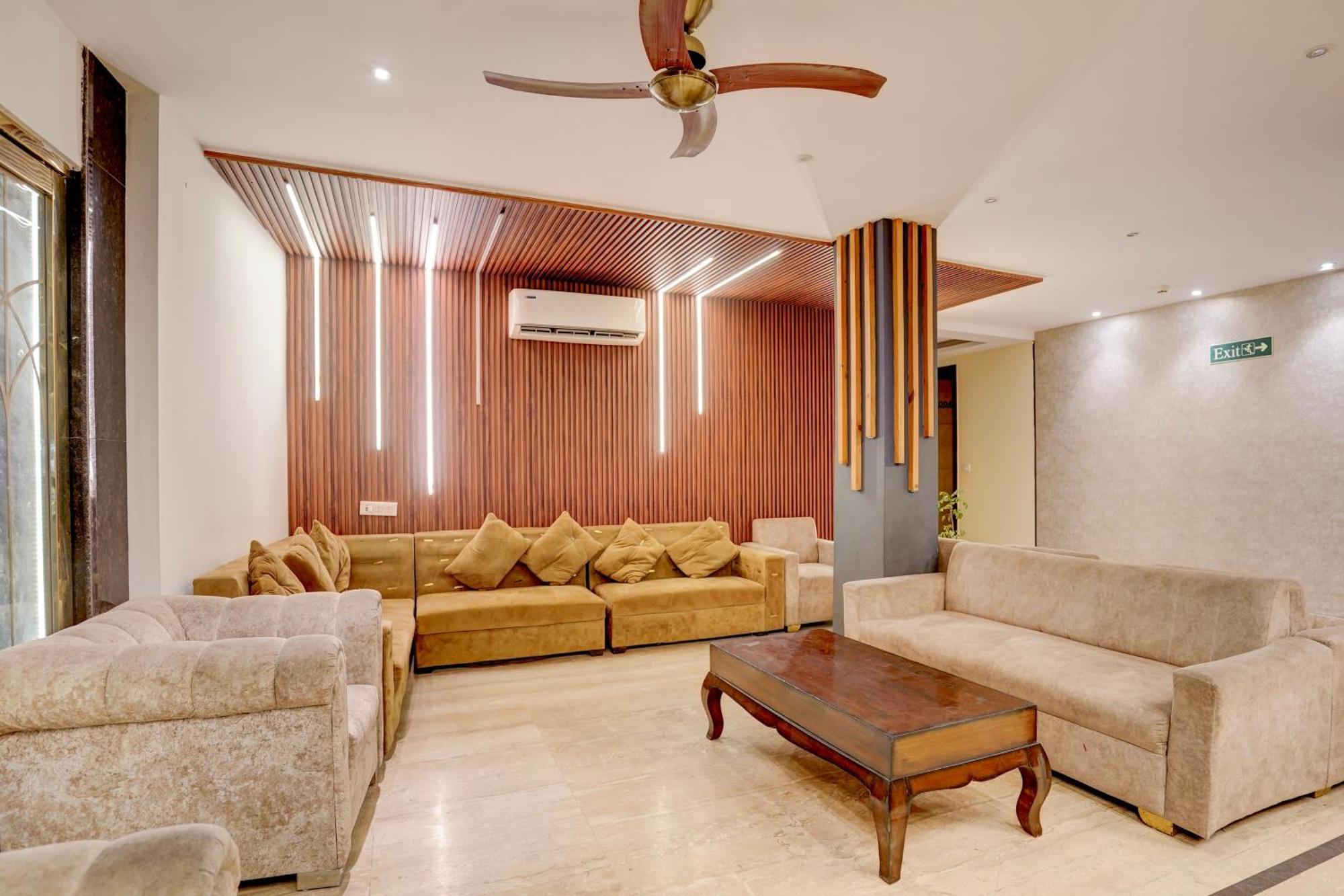 Super Townhouse Airport Road Delhi Hotell New Delhi Exteriör bild